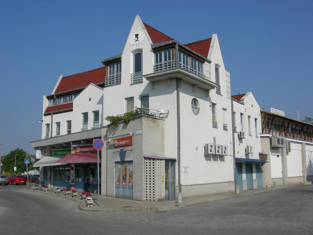 Hary Hotel Kecskemét Exteriér fotografie