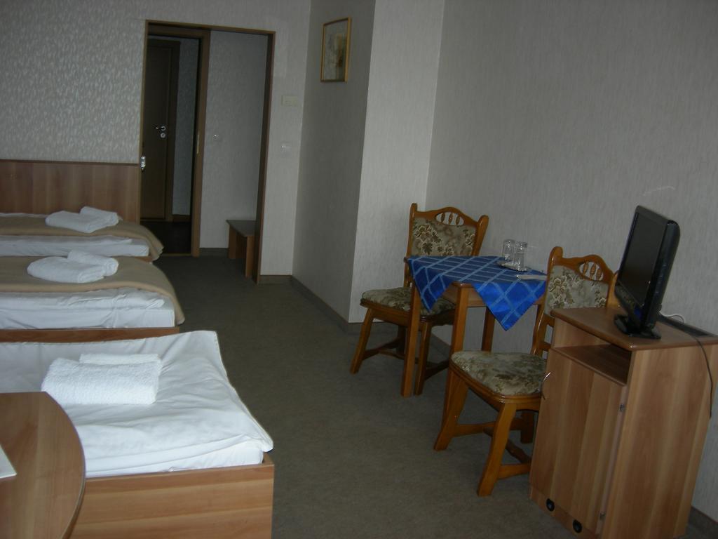 Hary Hotel Kecskemét Pokoj fotografie