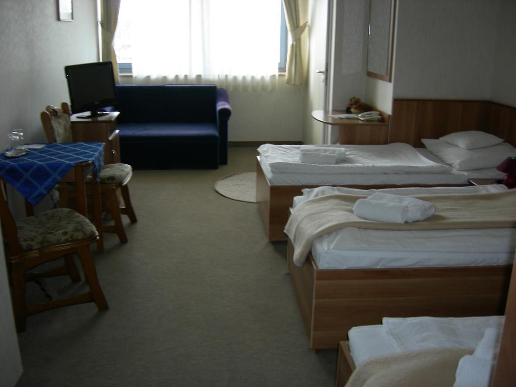 Hary Hotel Kecskemét Pokoj fotografie